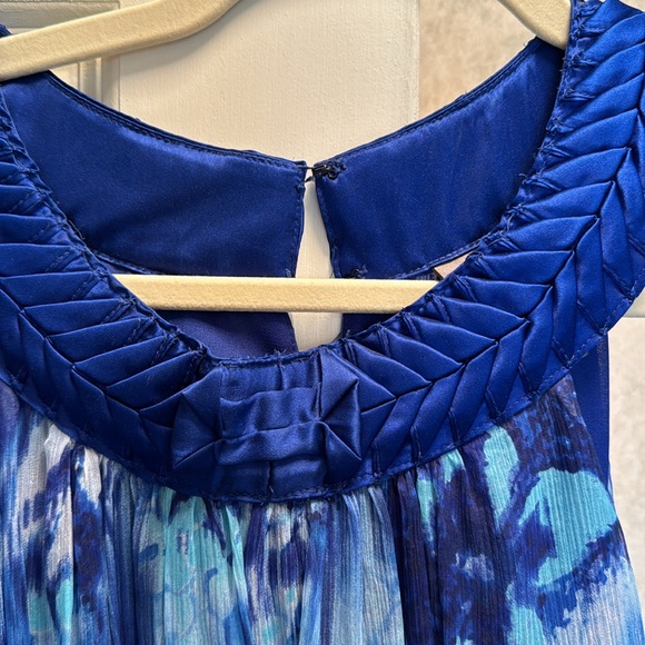 Patterned sleeveless silk dress - Picture 2 of 7